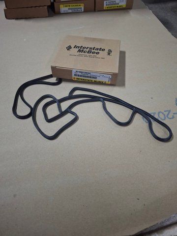 Комплект прокладок Oil Cooler Assembly (5330-01-566-6889) 1842124C91 2000000168326 фото